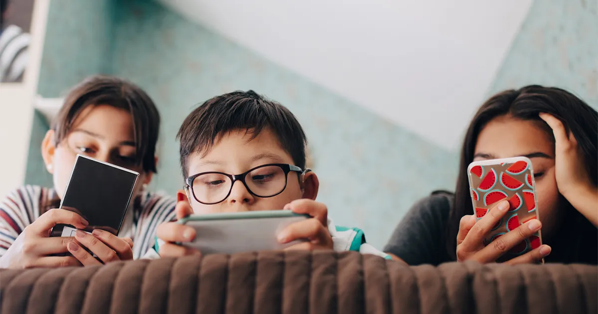 Dépendance aux écrans chez l’enfant : enjeux, mécanismes et solutions